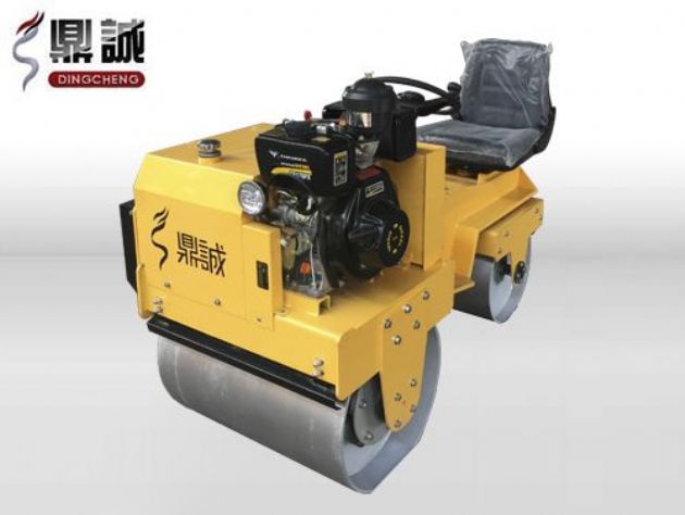 点击查看详细信息<br>标题：DC850C座驾式压路机 阅读次数：15497