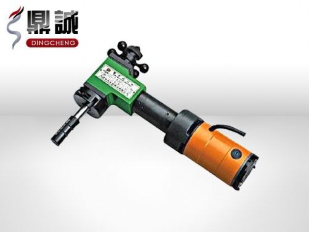 点击查看详细信息<br>标题：T型内涨式管子坡口机 阅读次数：4722