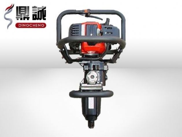 点击查看详细信息<br>标题：便携式内燃扳手 阅读次数：4516